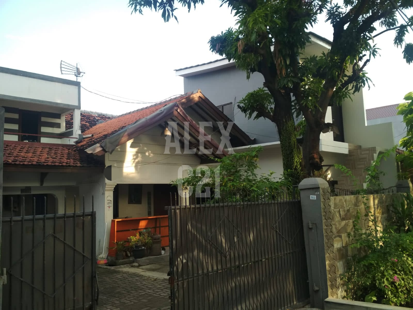 Dijual B U Rumah Di Sunter, Jakarta Utara