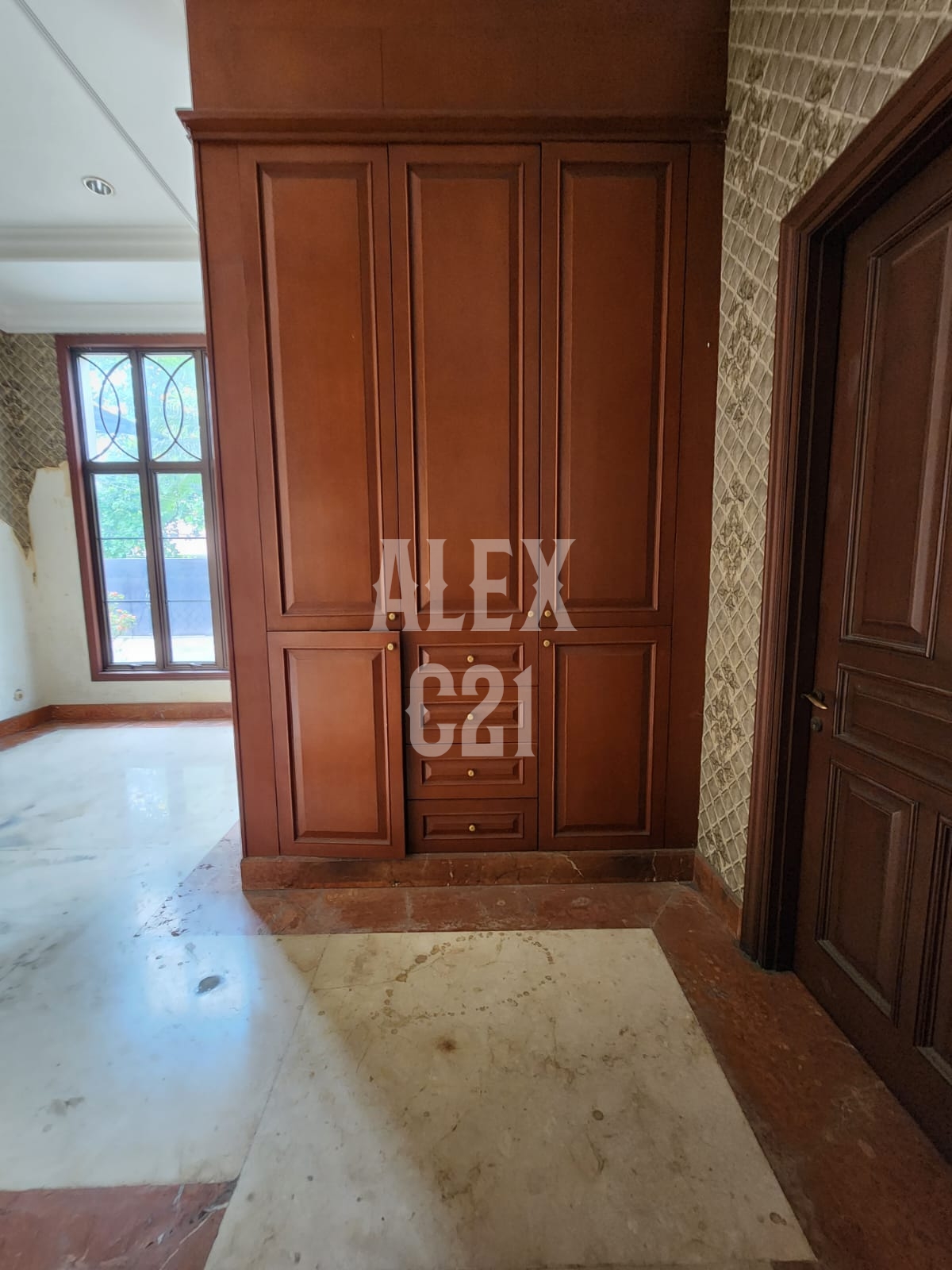 Dijual rumah di lebak bulus - Jakarta selatan