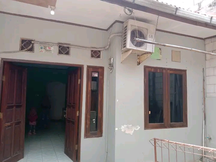 rumah kampung siap huni bebas banjir