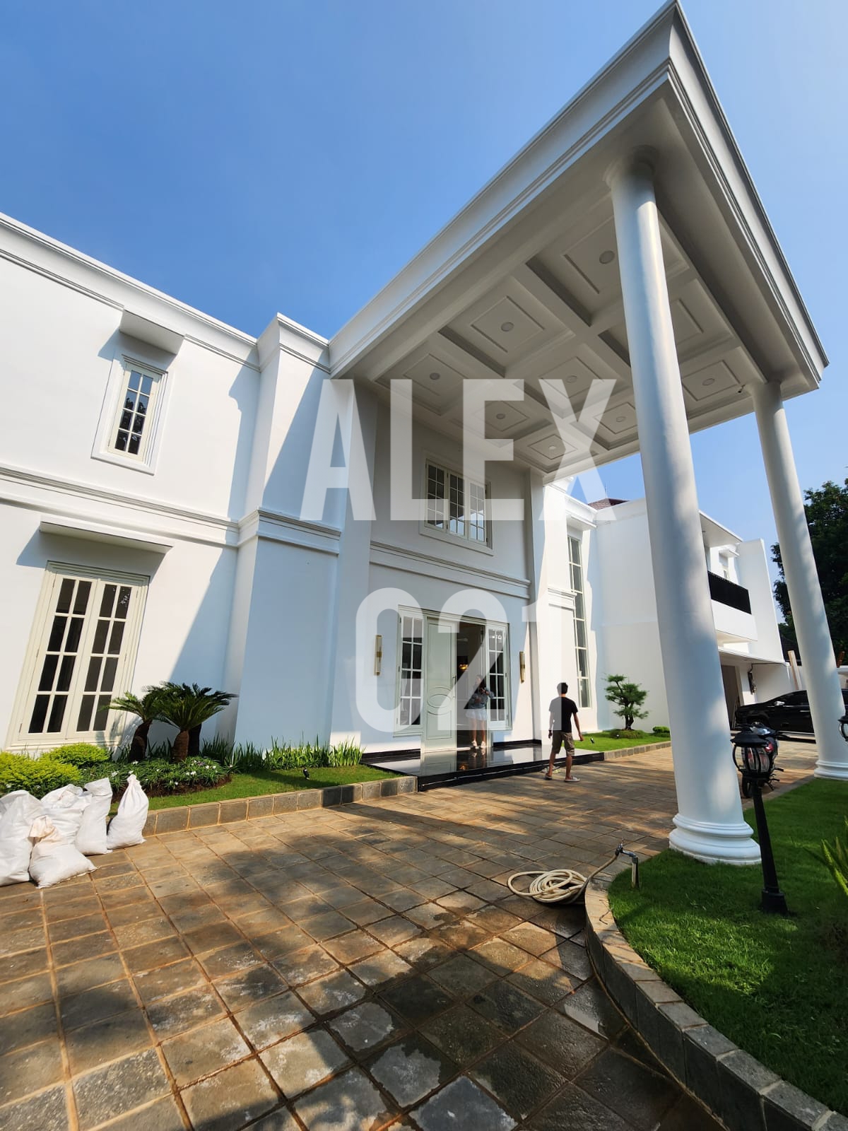 For Sale Luxurious Modern Classic Brand New  House di Menteng