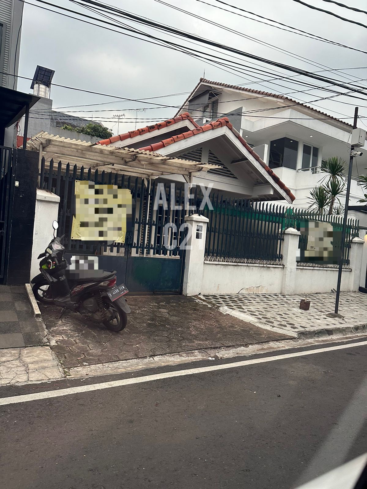 Dijual Cepat Rumah Lama B U Pondok Indah, Jakarta Selatan