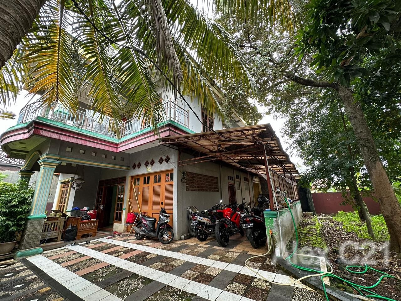 Dijual rumah 2 lantai siap huni, di daerah Cipedak