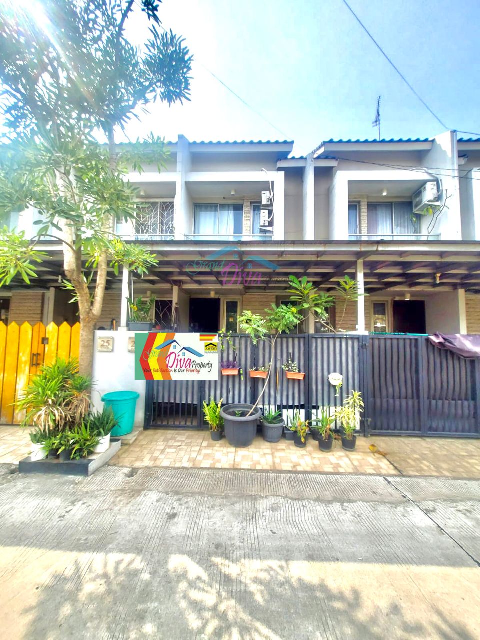 RUMAH BAGUS DI VILLA GALAXY BEKASI SELATAN