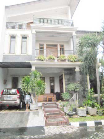 Rumah Bagus Di Villa Jakasetia Bekasi Selatan