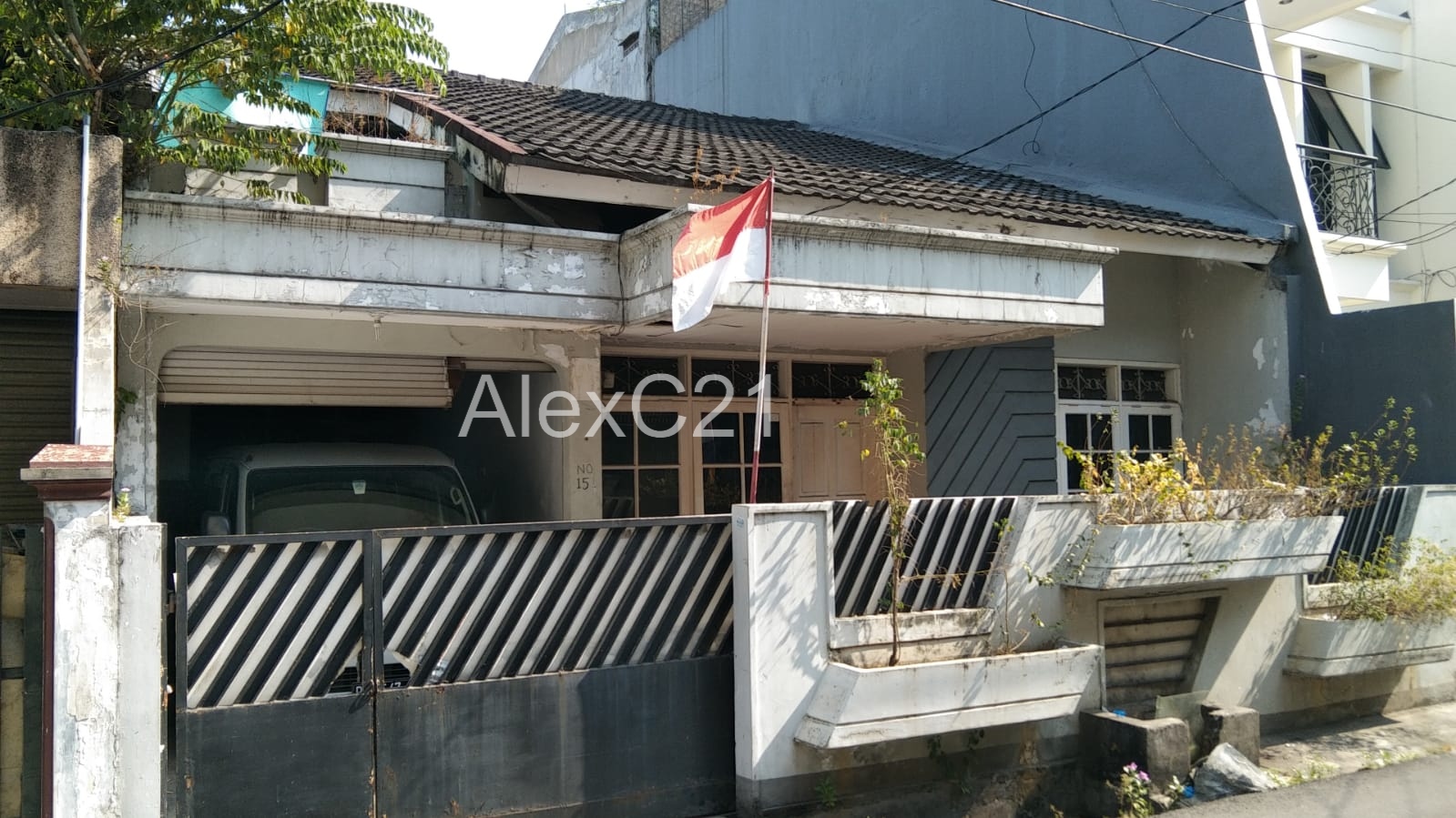 Dijual rumah lama di Tomang, Grogol petamburan, Jakarta Barat