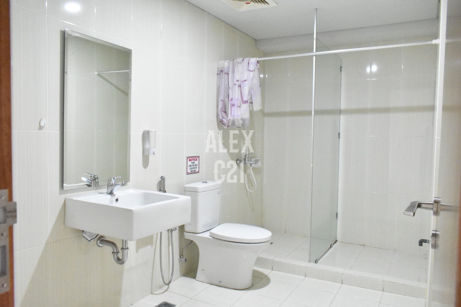 Di Jual Unit Apartemen Perkantoran SOHO Pancoran SEMI FURNISHED