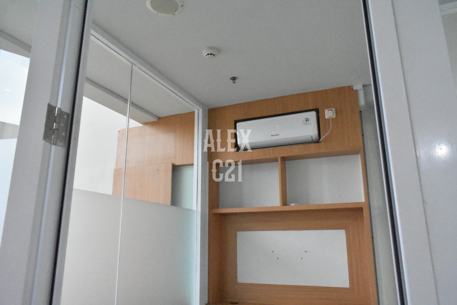 Di Jual Unit Apartemen Perkantoran SOHO Pancoran SEMI FURNISHED