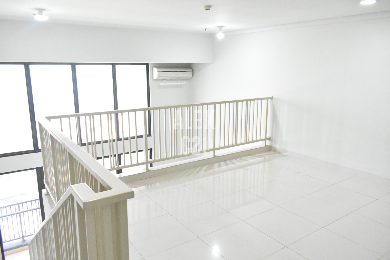 Di Jual Unit Apartemen Perkantoran SOHO Pancoran SEMI FURNISHED