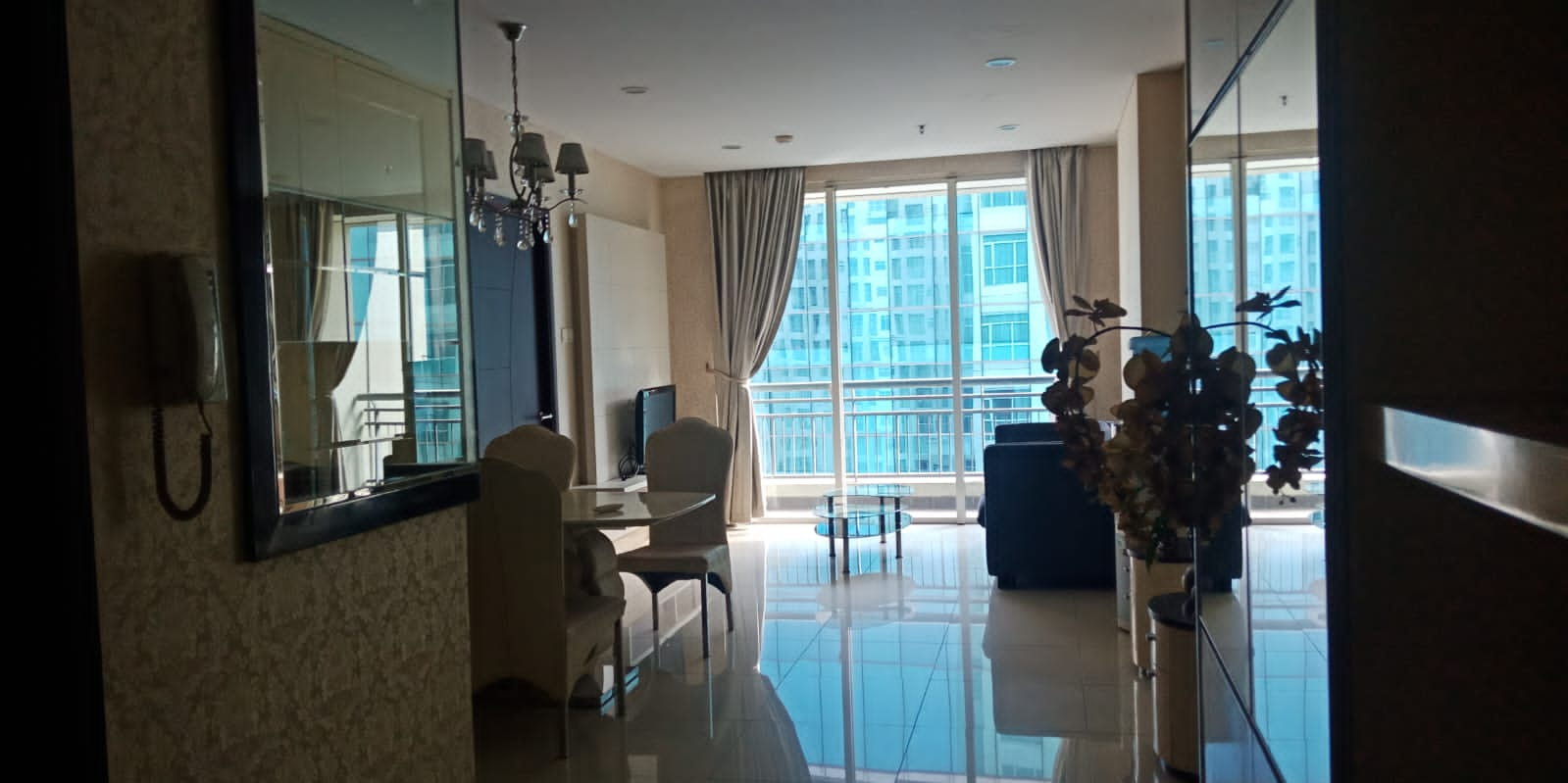 Dijual apartement kemang vilage Tower Cosmopolitan 2 BR furnish