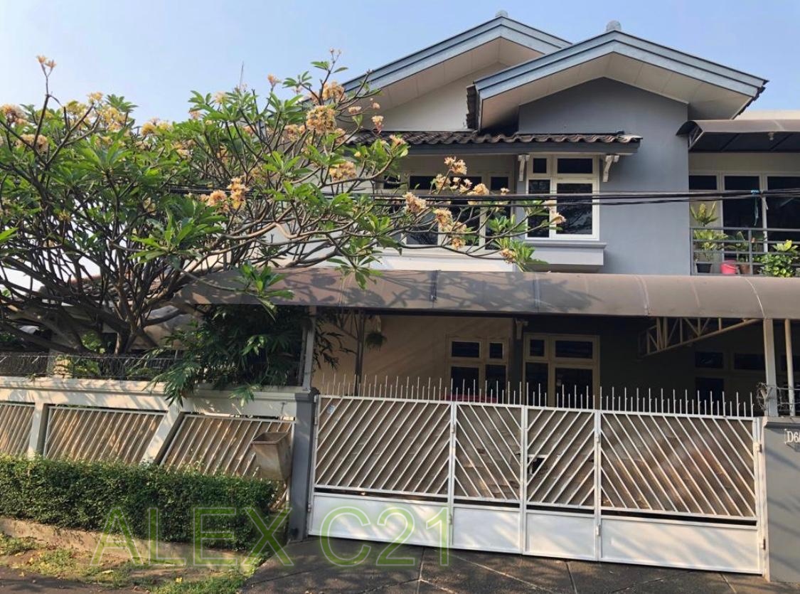 Dijual Rumah Lokasi Strategis di Taman Aries Meruya Utara Ilir