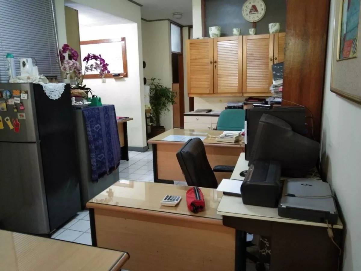 DIJUAL Rumah Klasik Pondok Indah Super Strategis, Kebayoran Lama