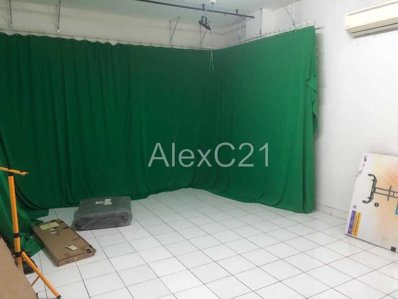 Disewakan ruko 4 lantai diarea Kebon Jeruk RCTI, Srengseng