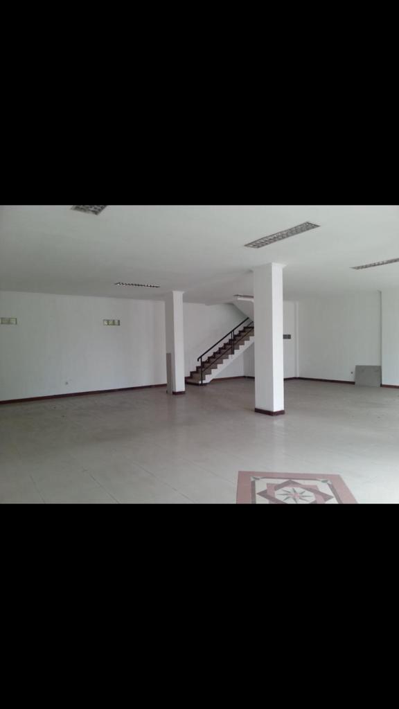 Dijual dan sewa ruko dengan lokasi strategis di Kebon Jeruk