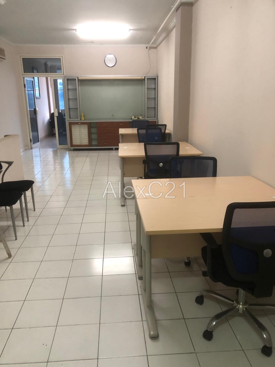 Disewakan ruko 4 lantai diarea Kebon Jeruk RCTI, Srengseng