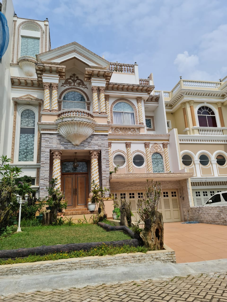 Dijual Rumah MEWAH Venice, PIK Jakarta Utara