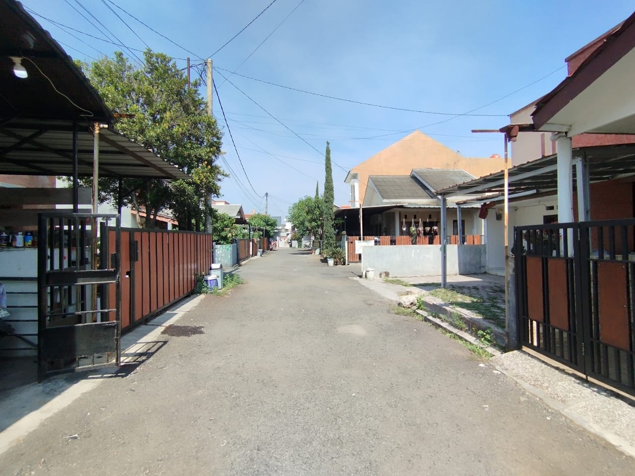 Dijual rumah 1 lantai di Cluster Cisaranten Kulon Arcamanik