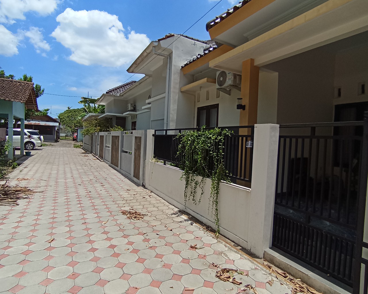 Rumah Minimalis Siap Bangun Dekat Kampus UGM Barat Jakal KM 8