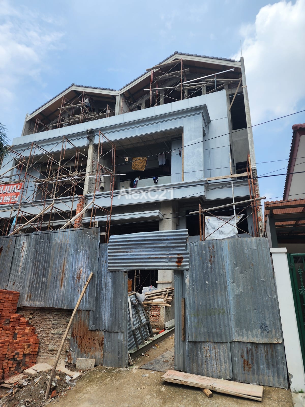 Dijual rumah baru mewah di Puri Indah , Kembangan Selatan