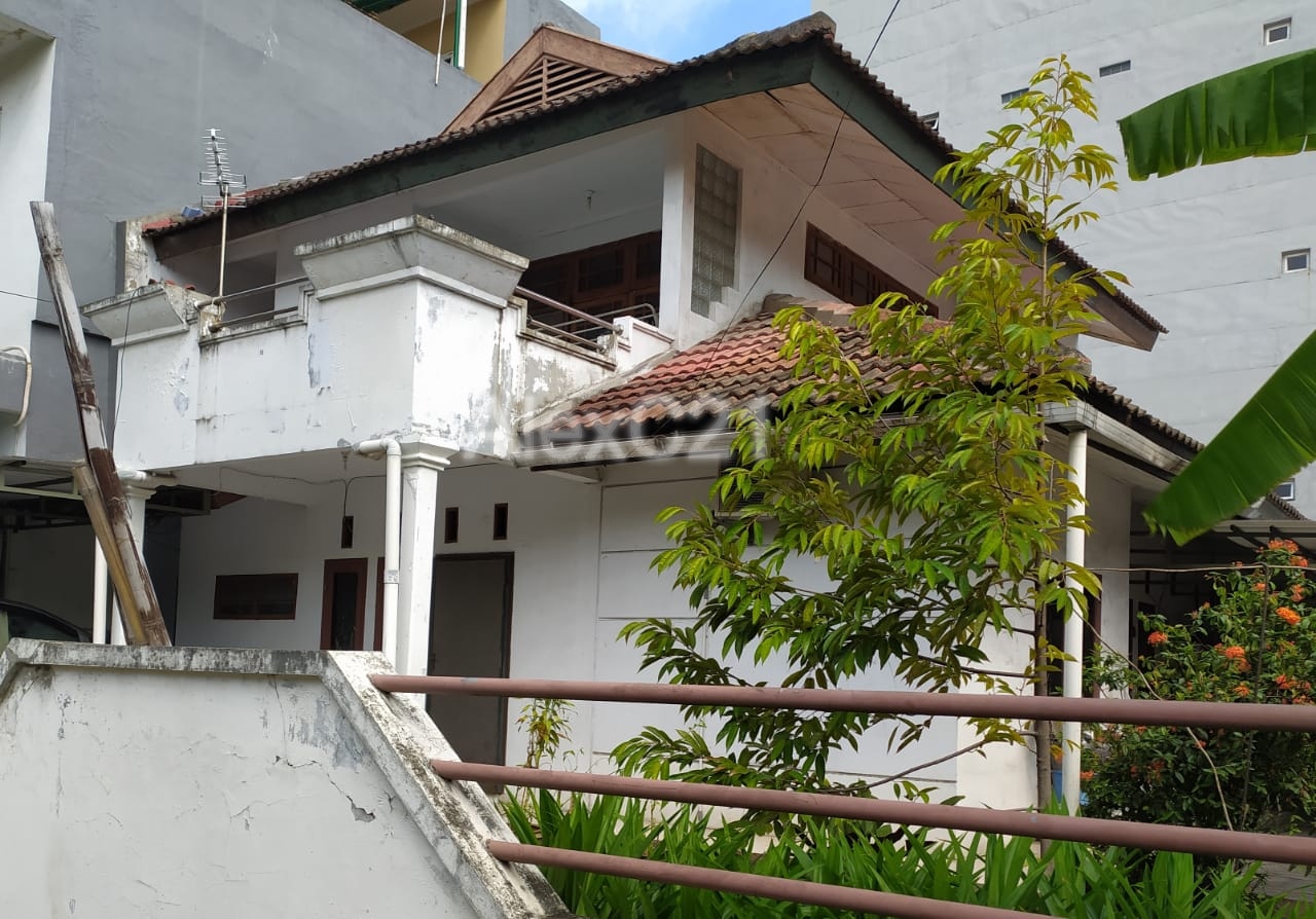 Dijual rumah lama Hook di Kelapa Gading, Pegangsaan Dua