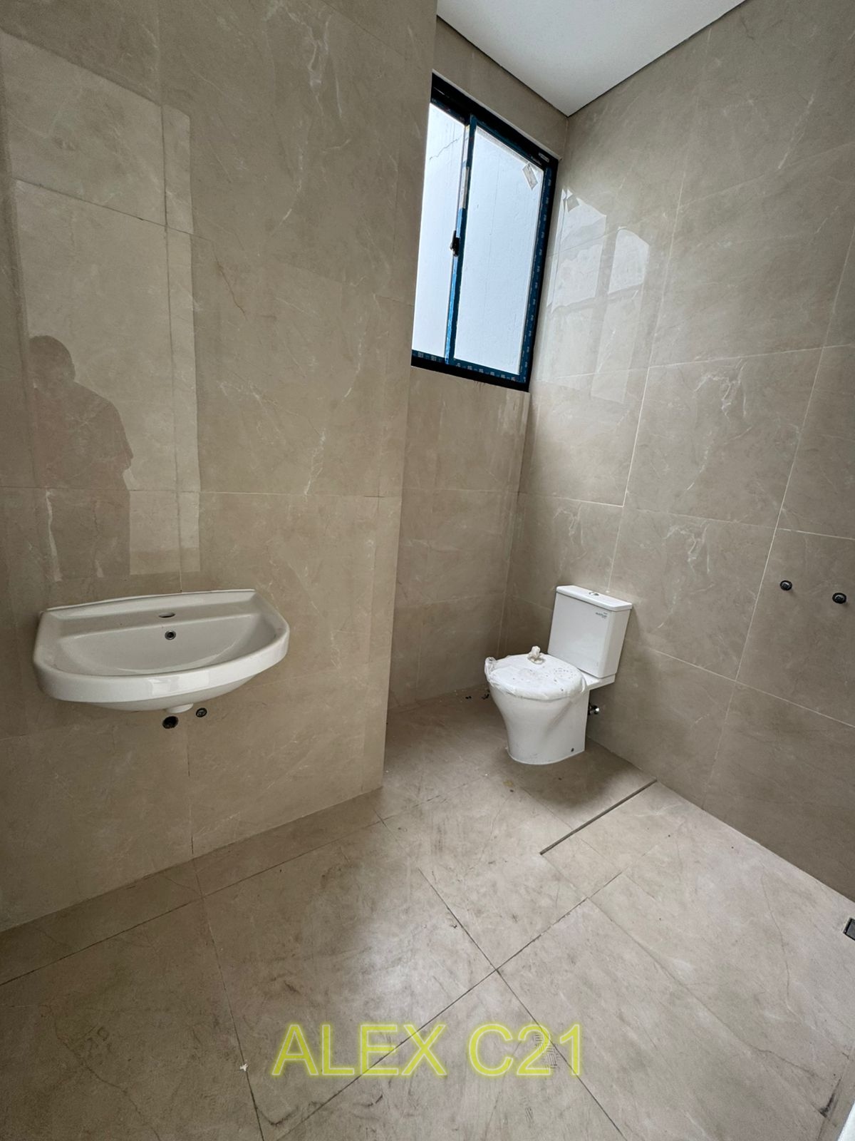 Dijual rumah di Anwa Residence Puri, Meruya Selatan, Kembangan