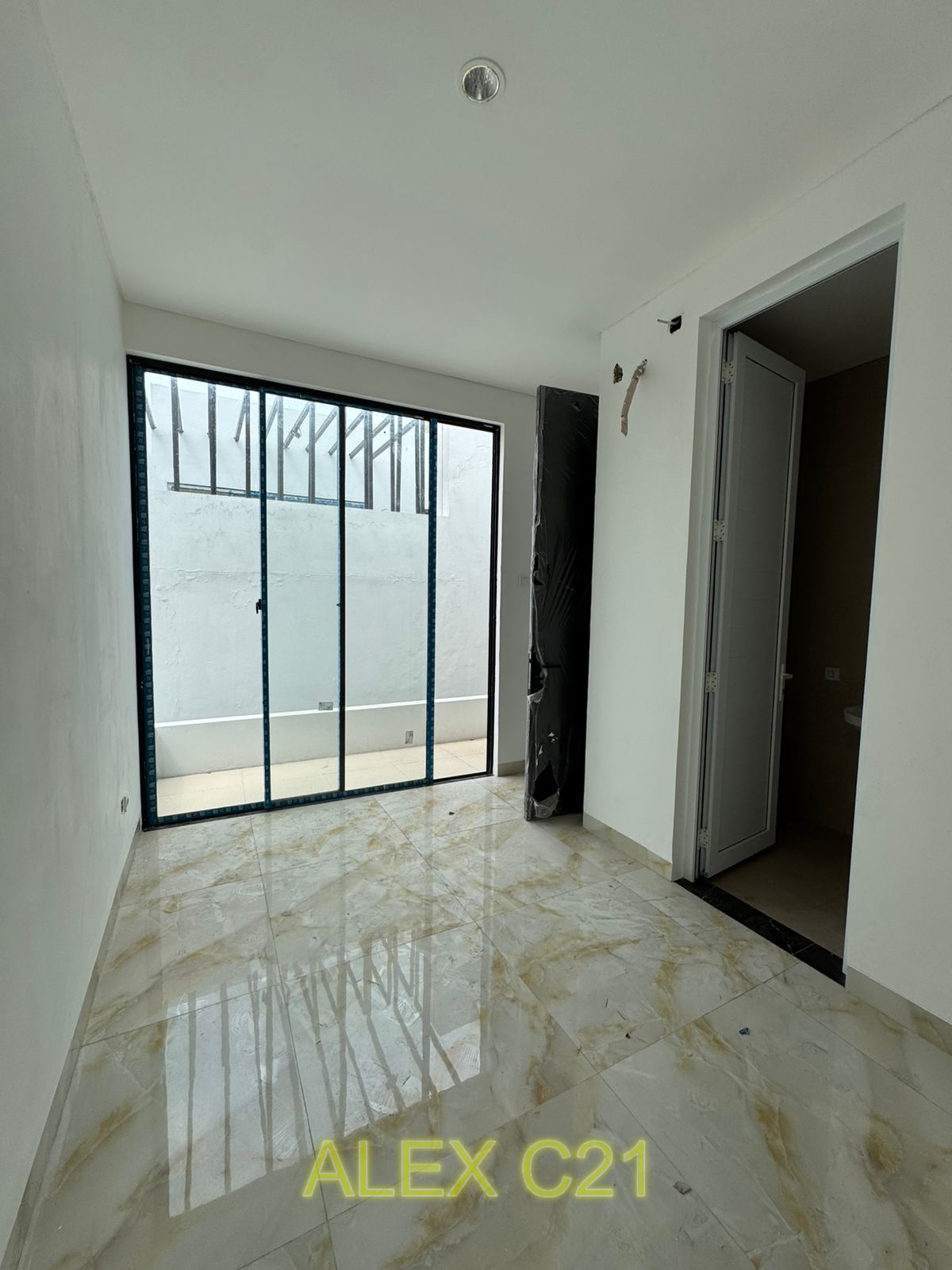 Dijual rumah di Anwa Residence Puri, Meruya Selatan, Kembangan