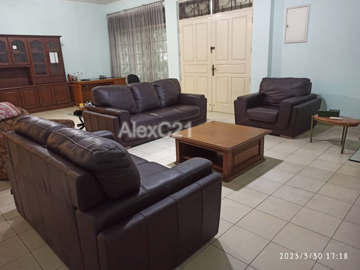 Dijual rumah Luas dengan Pool di Jl.bangka, Mampang Prapatan,
