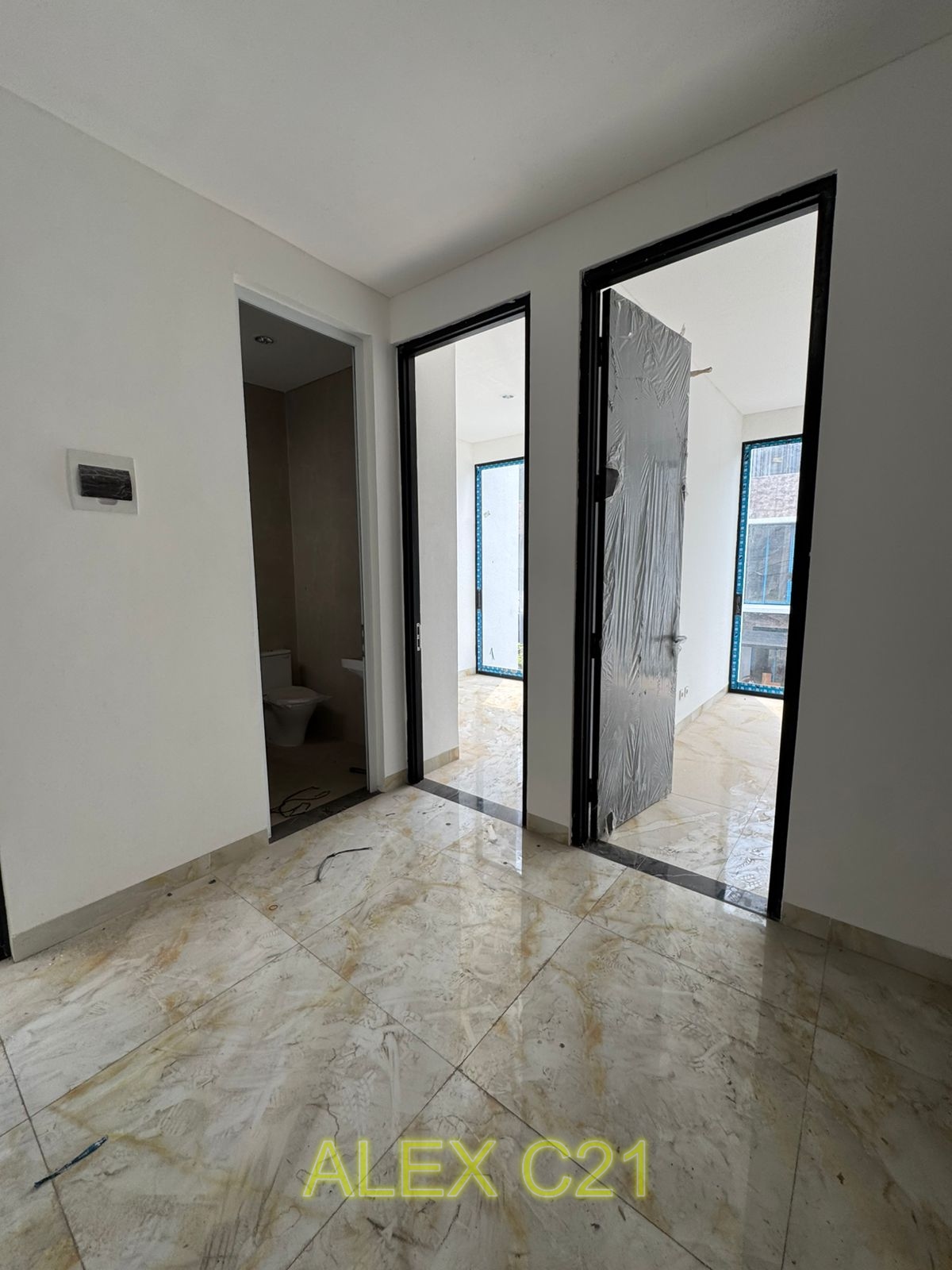 Dijual rumah di Anwa Residence Puri, Meruya Selatan, Kembangan