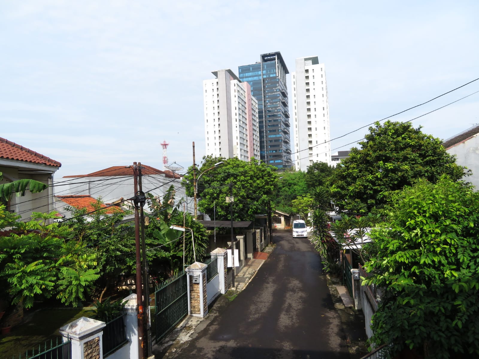 Dijual rumah sangat strategis di Pasar Minggu, Pejaten Timur