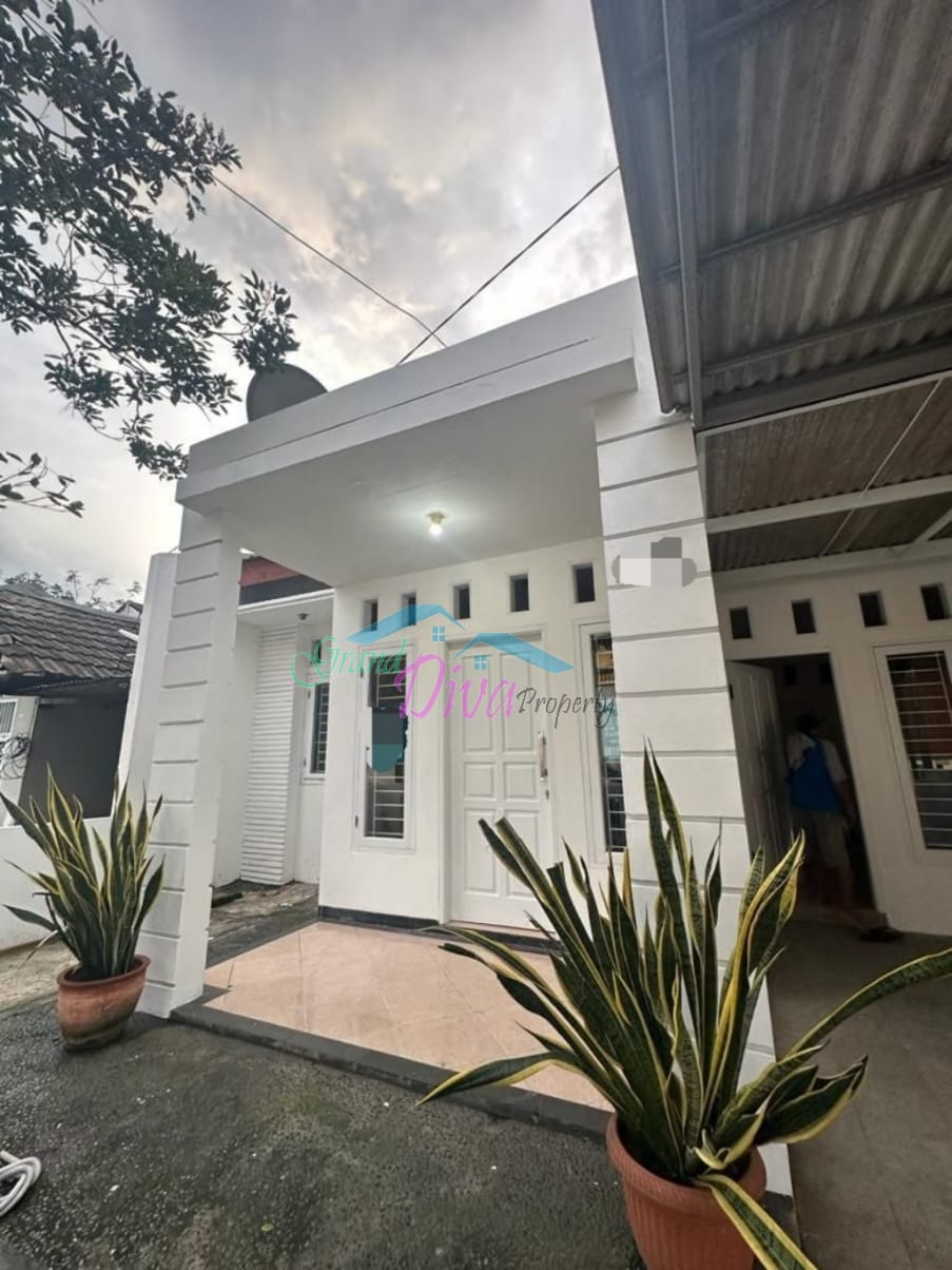 RUMAH DI PERUM PULO PERMATA SARI BEKASI SELATAN