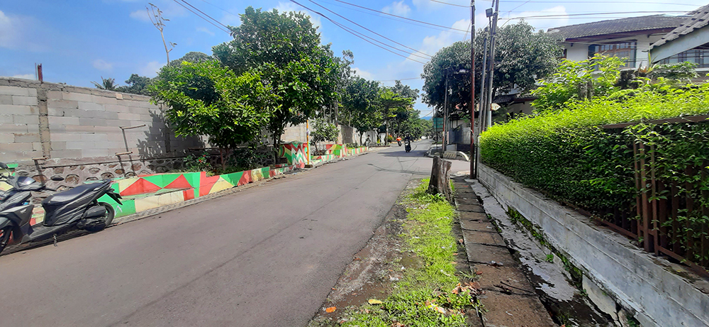 RUMAH GAYA EROPA DI CIKUTRA BARU BANDUNG