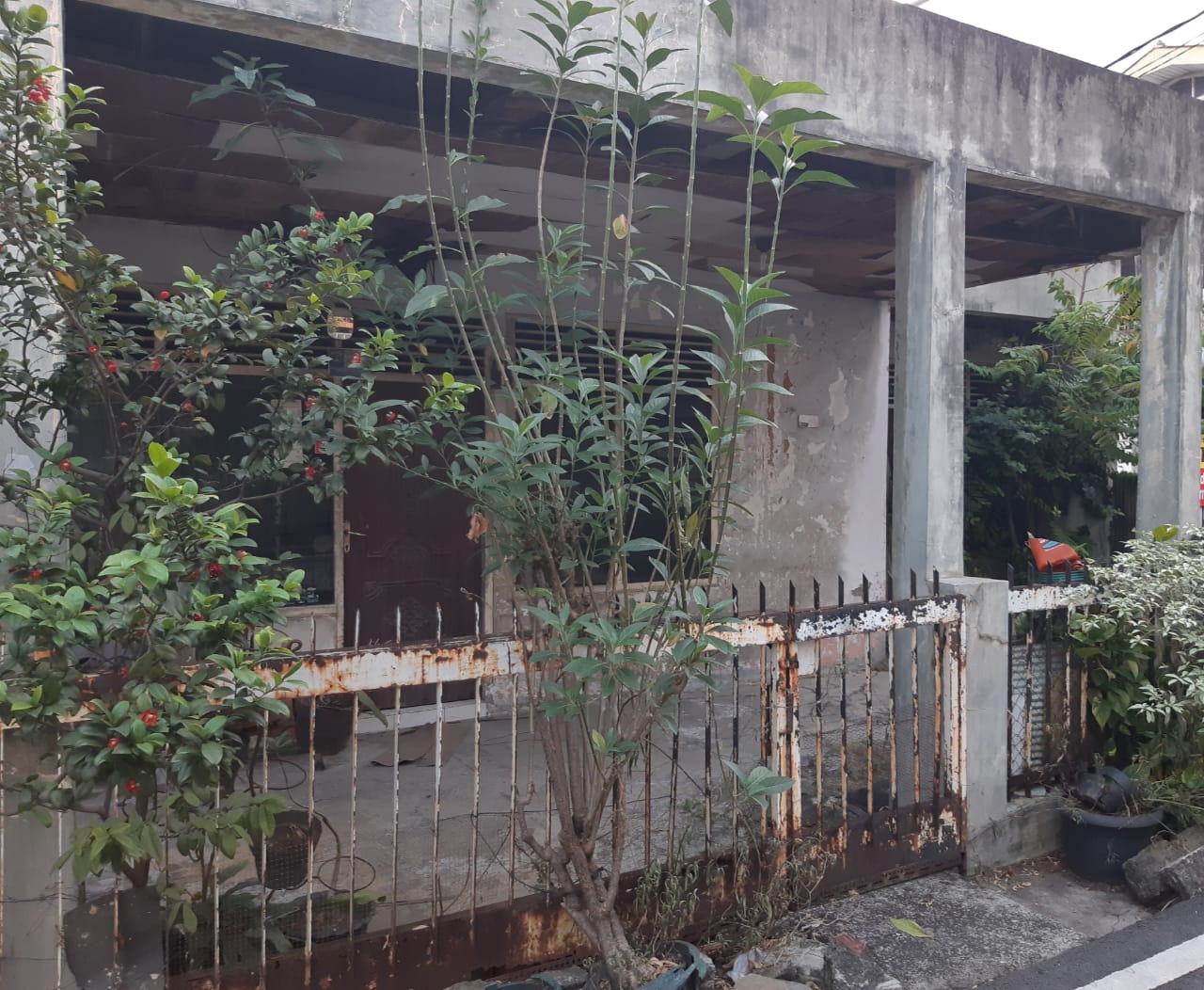 Rumah Hitung Tanah 12x12 Hook, 300 Meter Ke Jalan Raya Cideng Ba