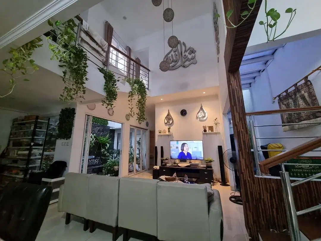 Rumah Full Furnished Area Pondok Bambu, 3 Menit Ke Pasar Pondok