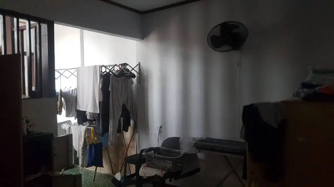 Rumah Akses 1 Mobil di Komplek Depsos, 350 Meter Ke Jalan Depsos