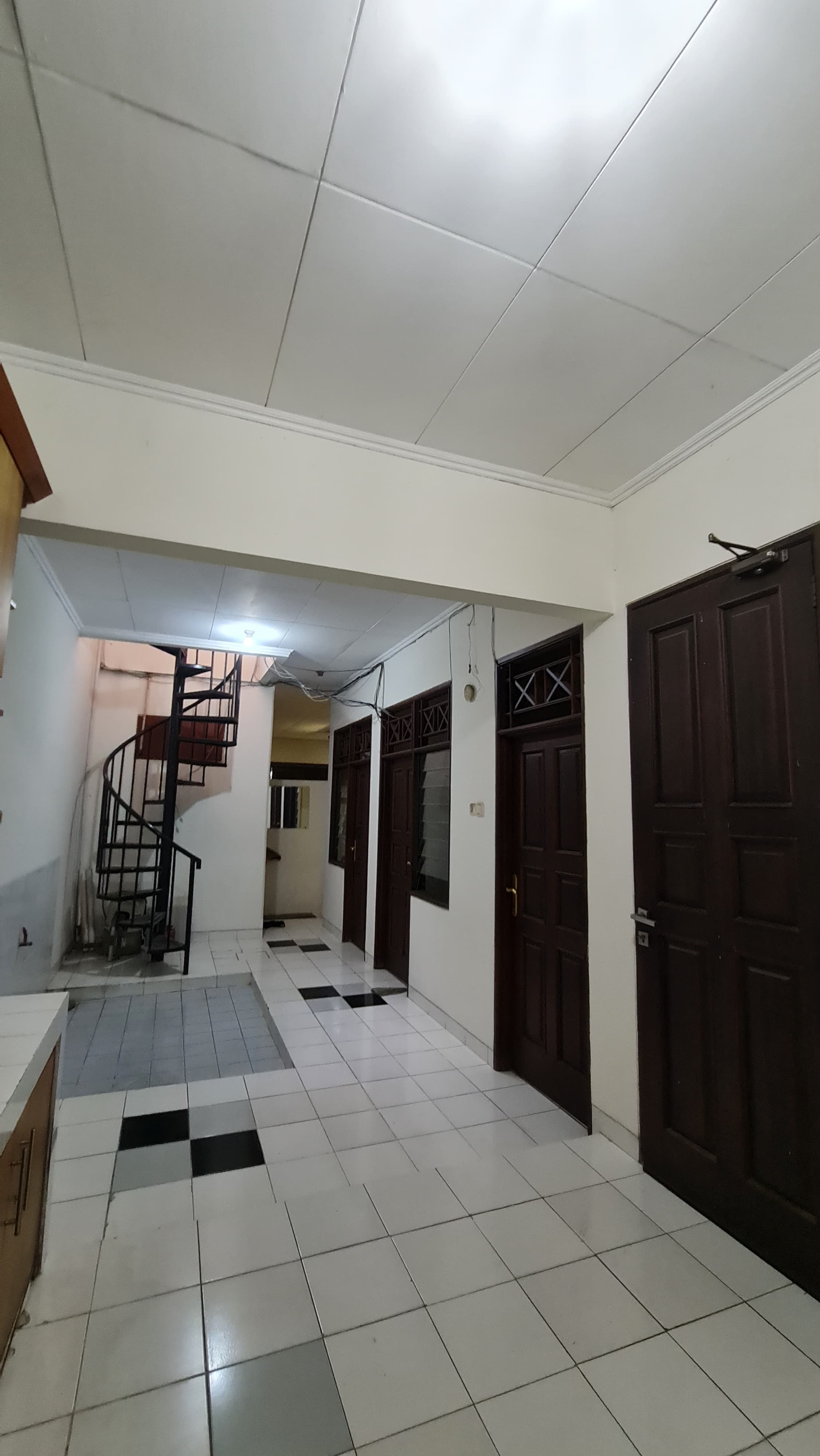 Dijual rumah hook cantik dengan pool di Cipete Selatan, Cilandak