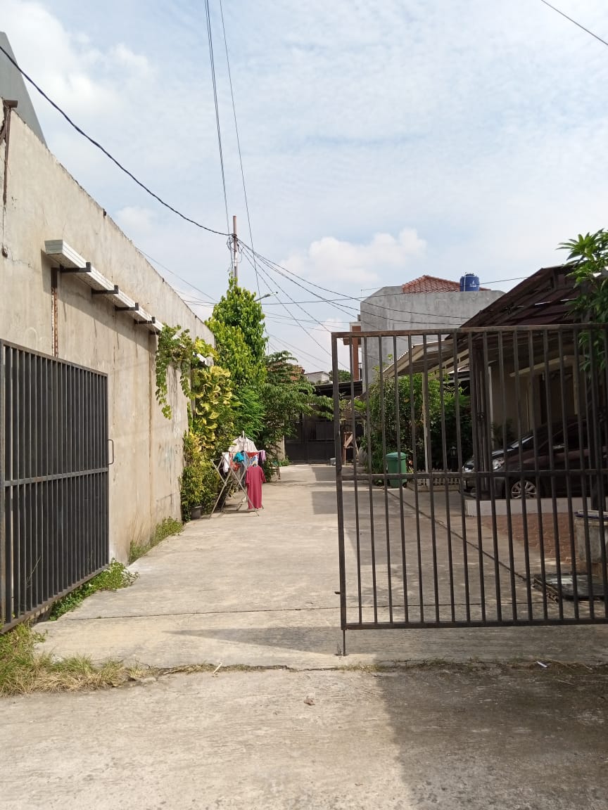 RUMAH DIKONTRAKKAN KAVLING UI TIMUR, TANAH BARU, BEJI, DEPOK