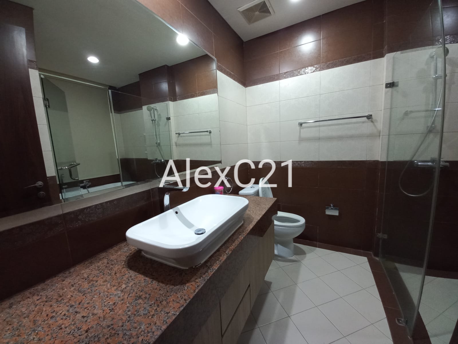 Dijual disewakan Private Lift Apartemen Kemang Village