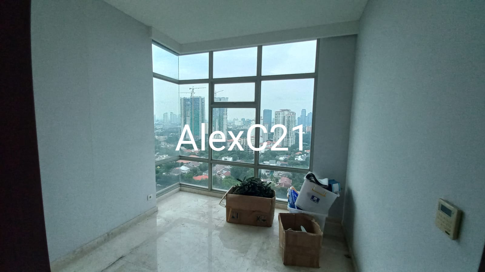 dijual Apartemen Essence Darmawangsa Private Lift 3 Bedrooms