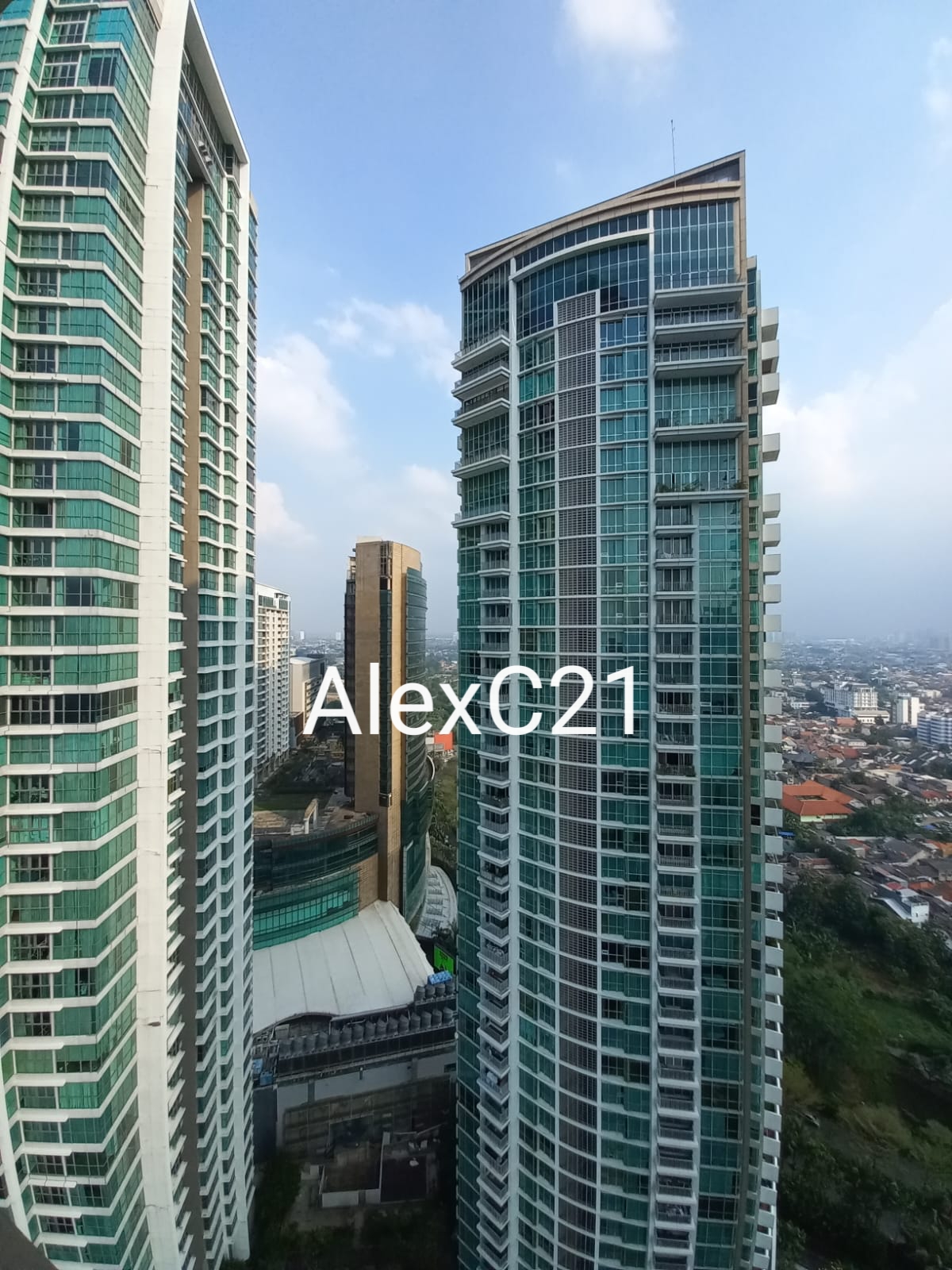 Dijual disewakan Private Lift Apartemen Kemang Village