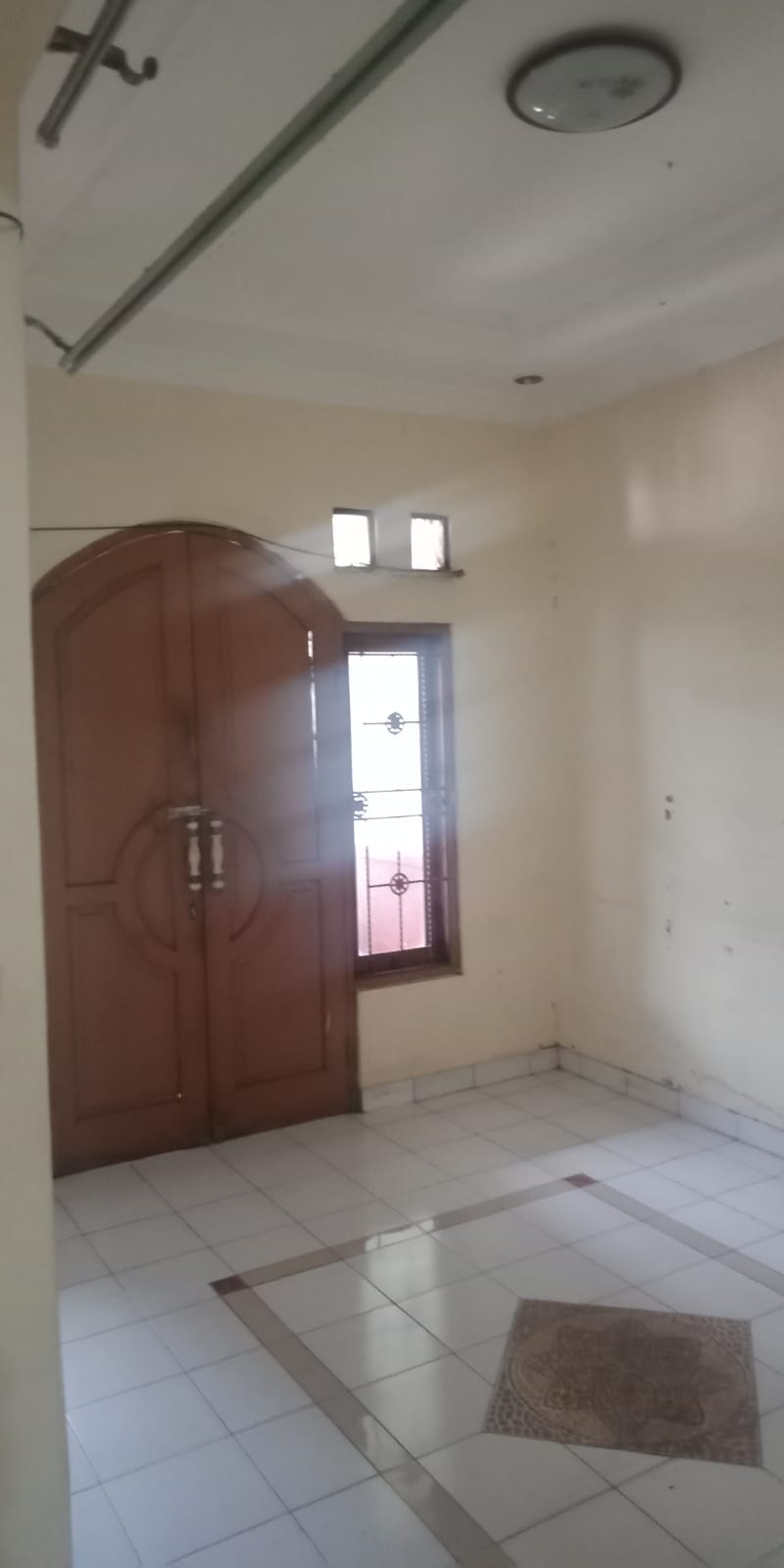 Dijual rumah komplek di Cipayung, Ciputat, Tangerang Selatan