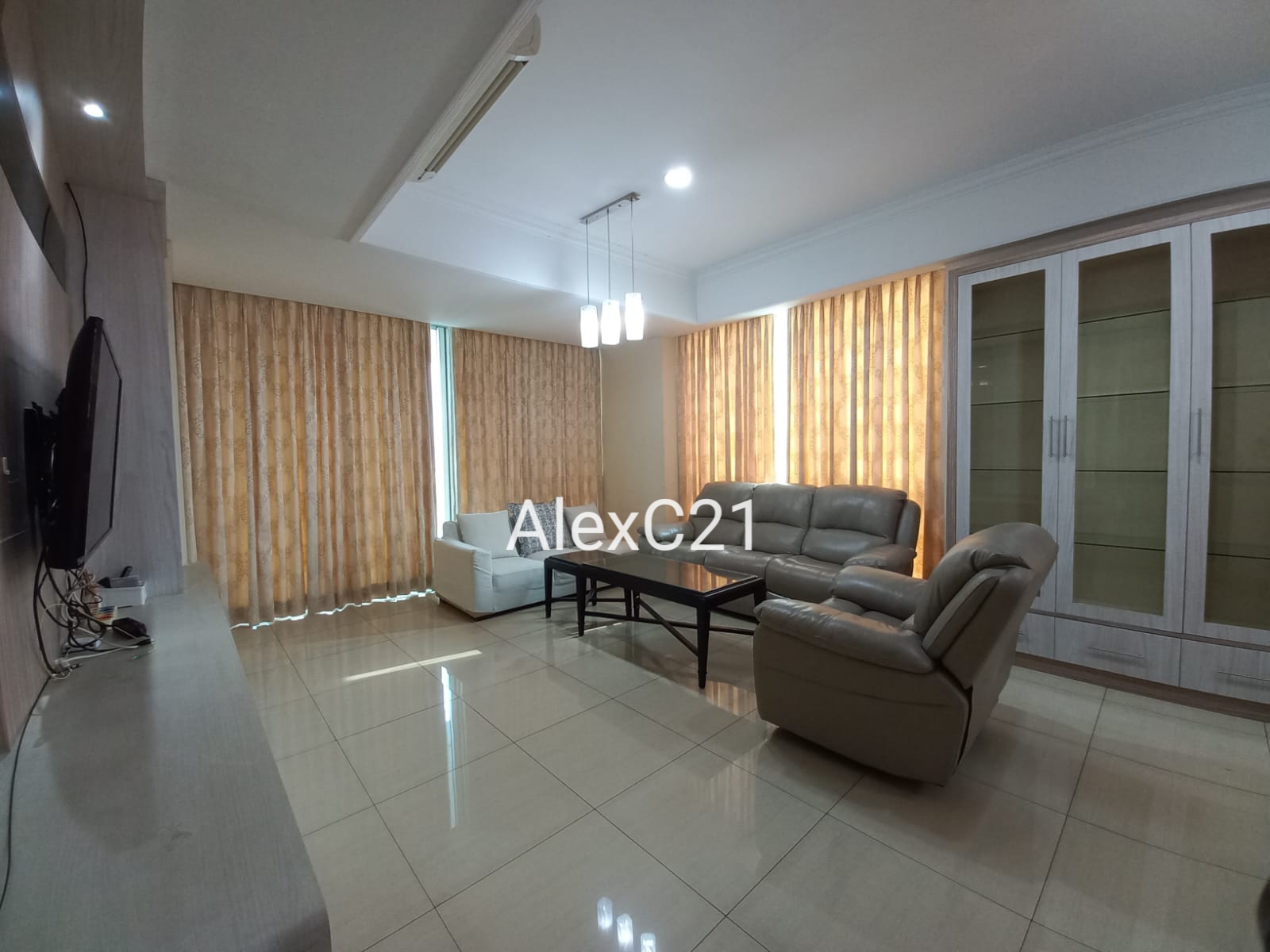 Dijual disewakan Private Lift Apartemen Kemang Village