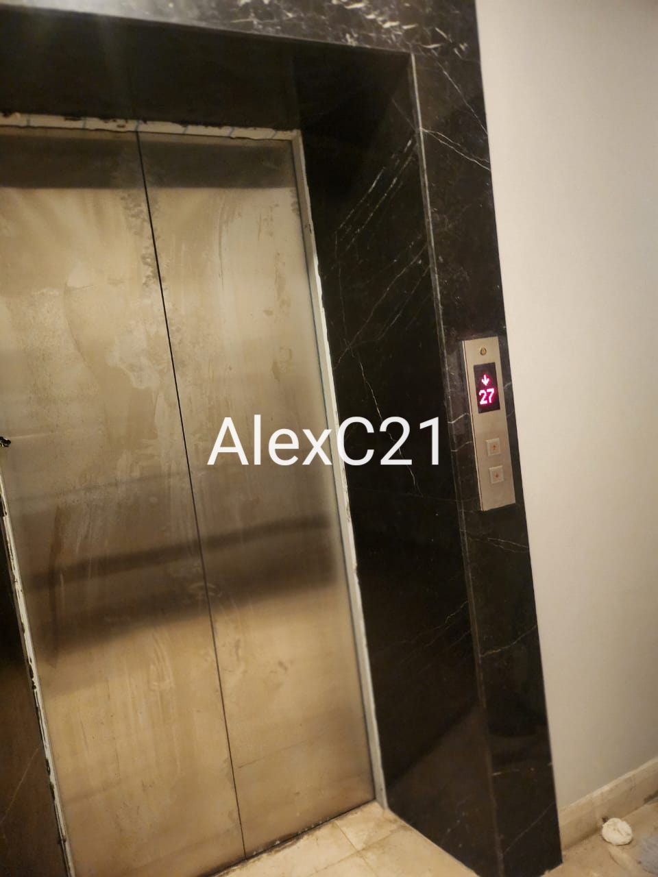 dijual Apartemen Essence Darmawangsa Private Lift 3 Bedrooms