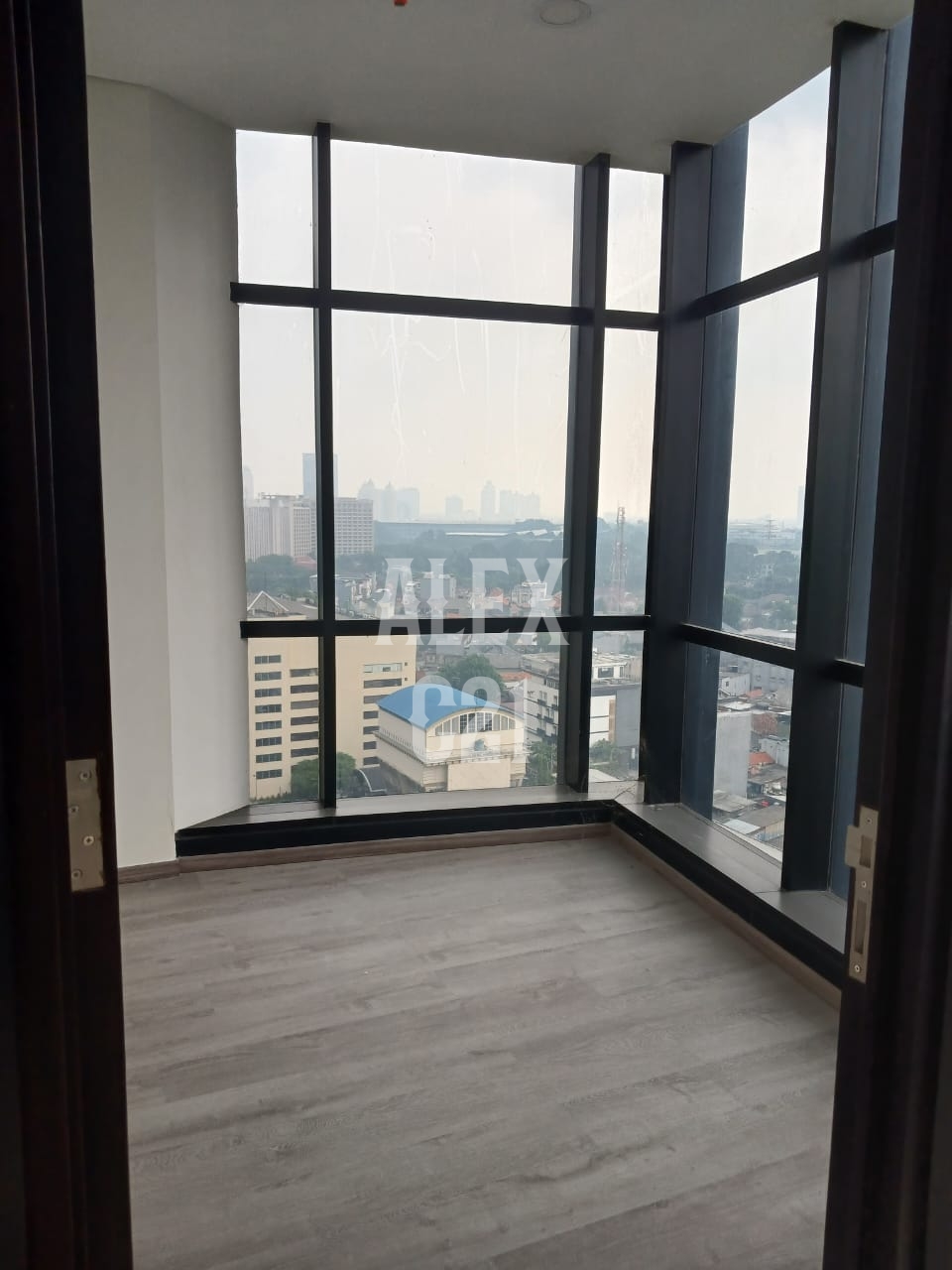 dijual apartemen sudirman suites, Jln Jendral Sudirman Jakarta