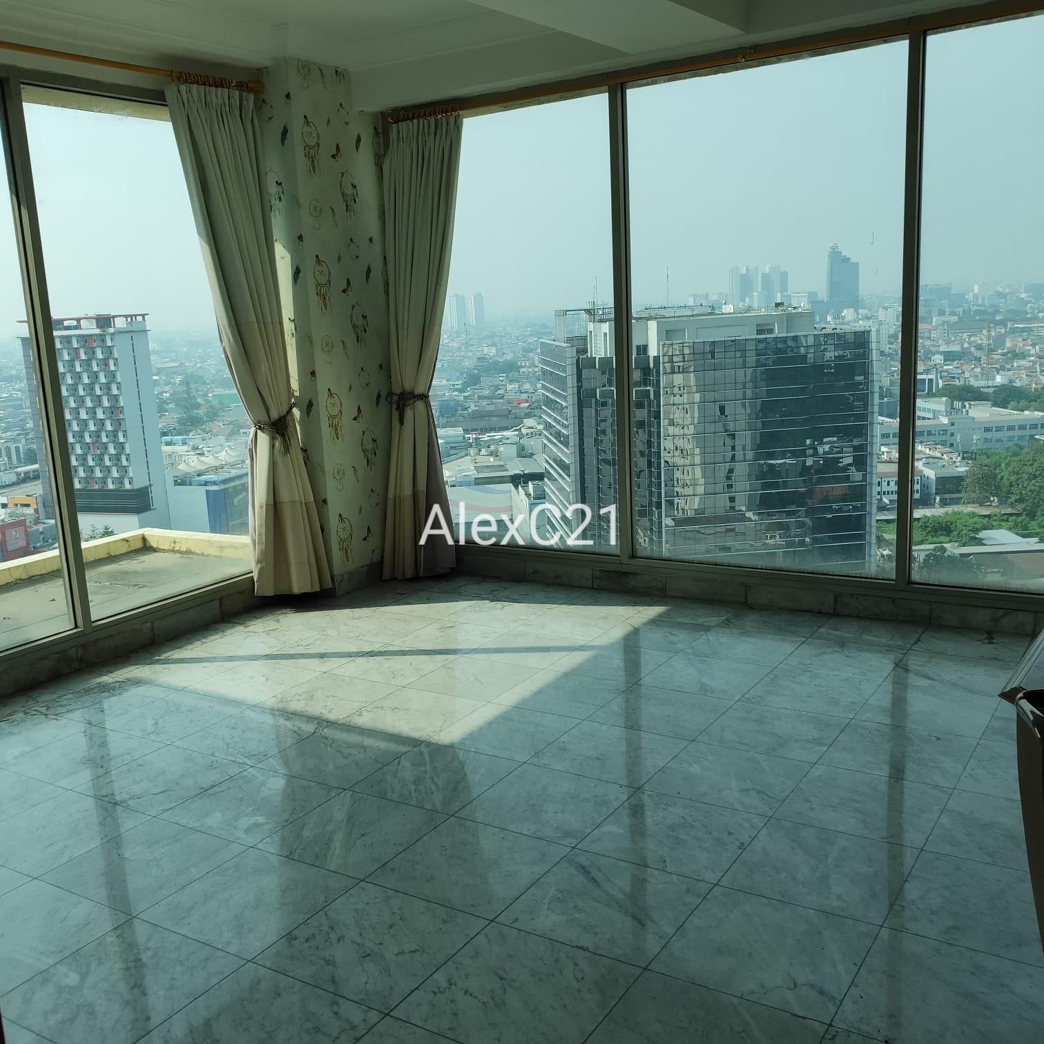 DIJUAL THE OASIS APARTMENT 4 BEDROOMS