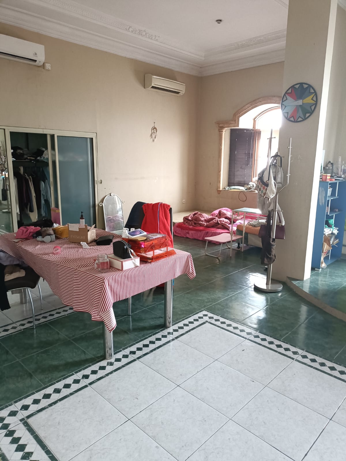Dijual Tanah bonus Rumah mewah Mediterania Cireundeu, Ciputat