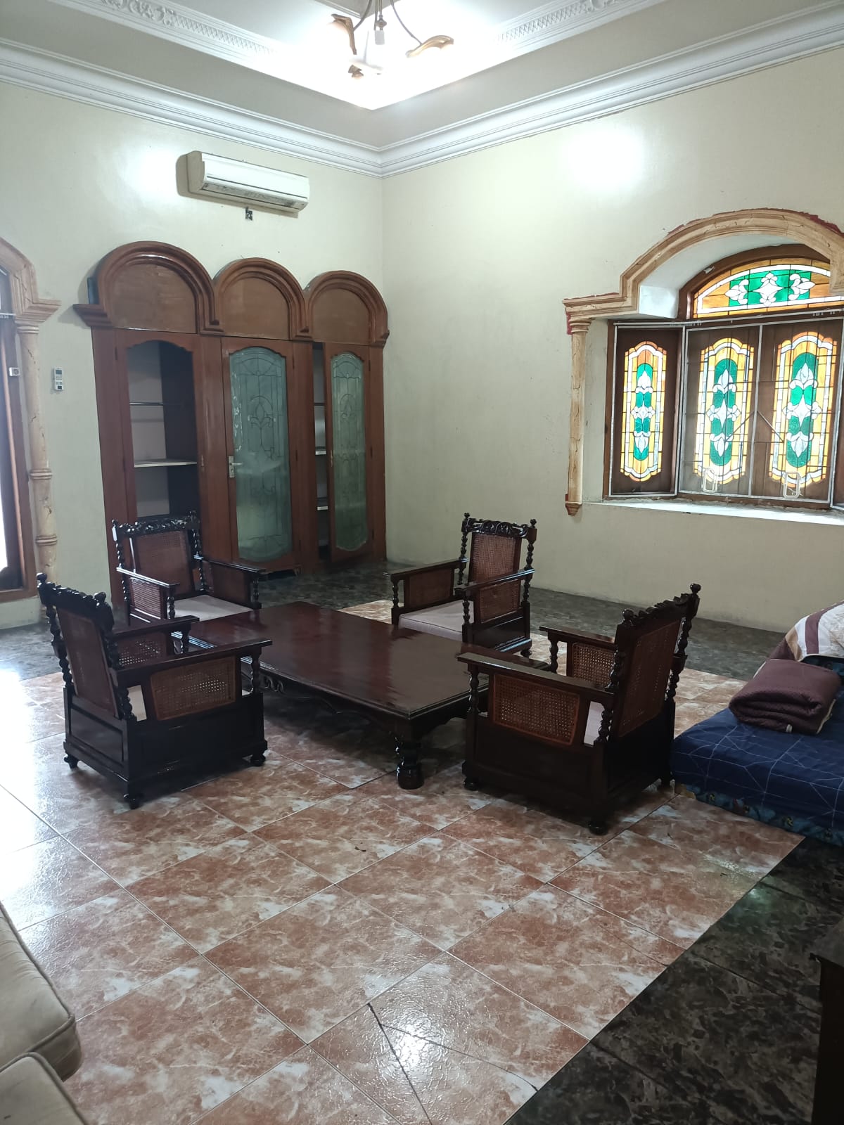 Dijual Tanah bonus Rumah mewah Mediterania Cireundeu, Ciputat
