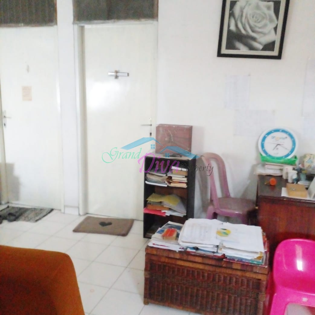 RUMAH + 8 KAMAR KOS-KOSAN DI JAKARTA SELATAN