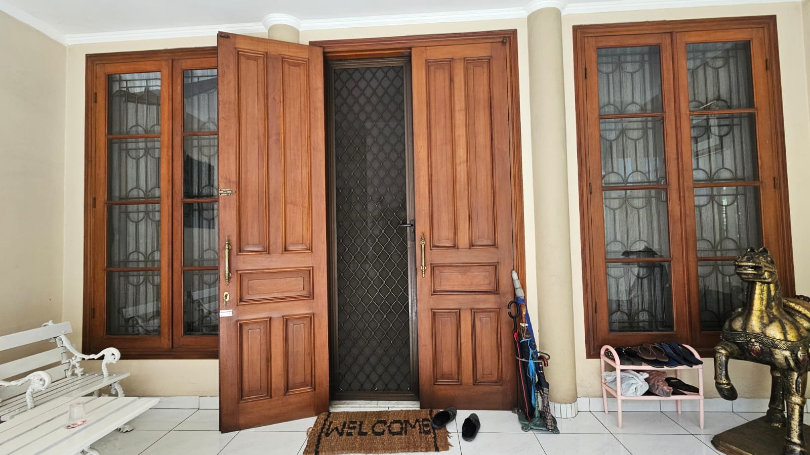 Dijual Rumah 2 Lantai di jalan Lebak bulus, Fatmawati, JakSel