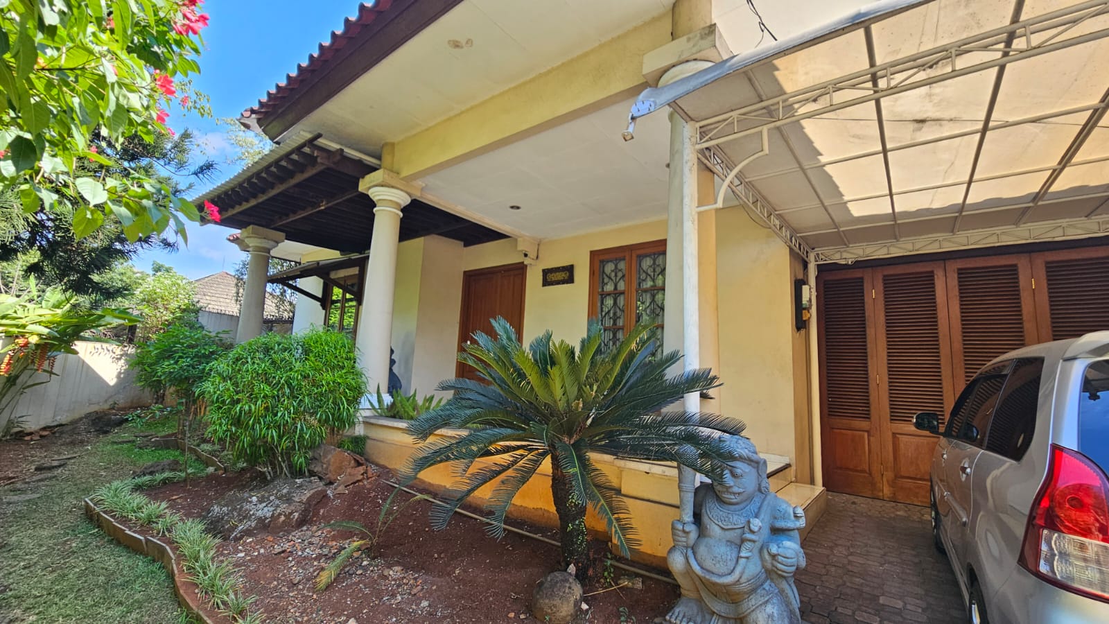 Dijual Rumah 2 Lantai di jalan Lebak bulus, Fatmawati, JakSel