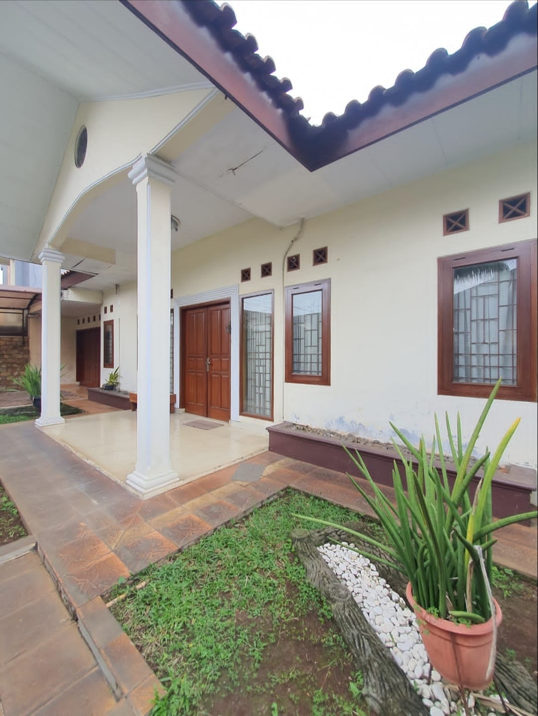 Dijual rumah cantik 2 muka di area Ampera, Ragunan, Pasar Minggu