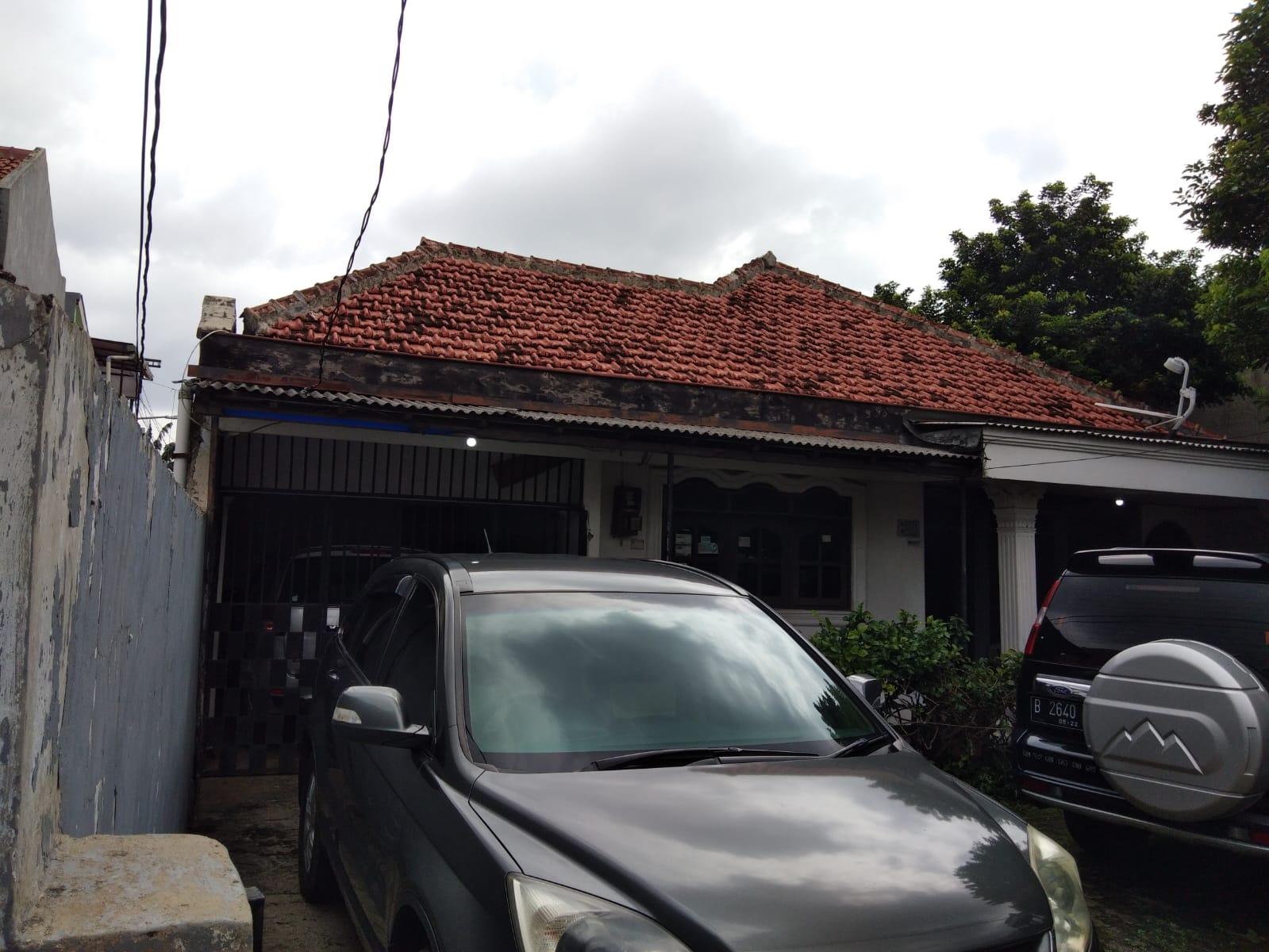 Dijual rumah lama di Pejaten Timur, Pasar Minggu, Jakarta